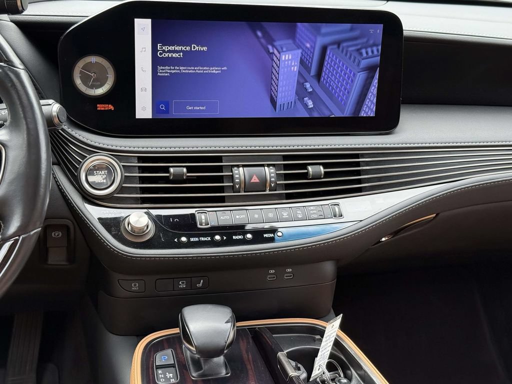 Used 2023 Lexus LS 500 AWD w/ Luxury Package image 18