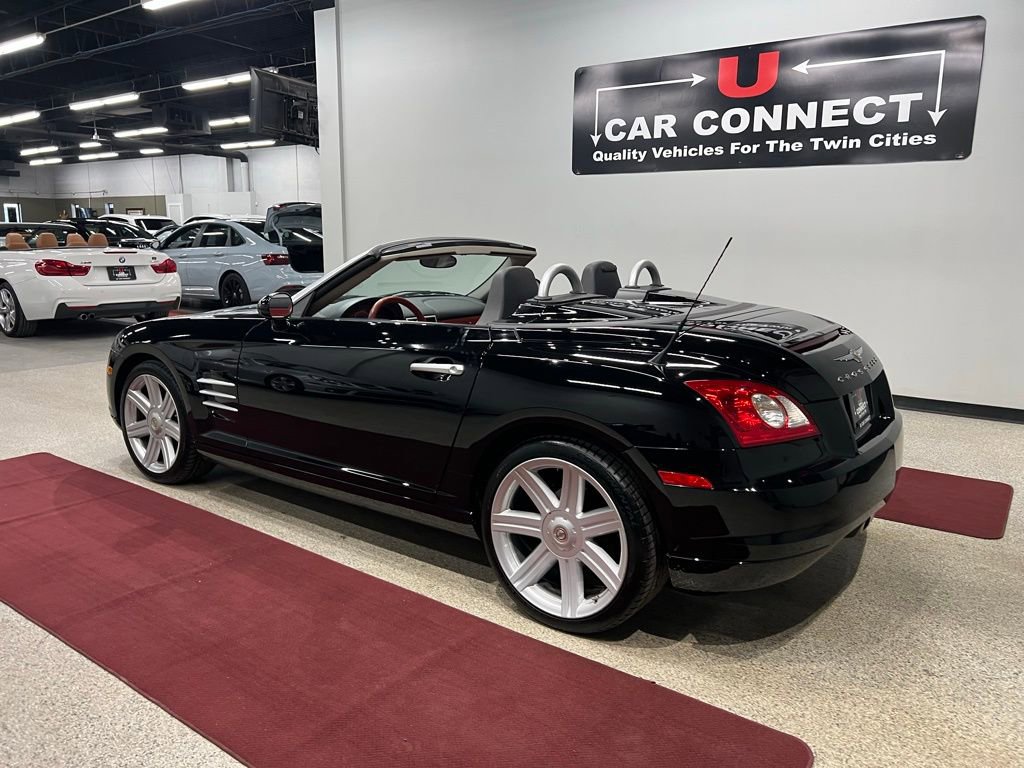 Used 2006 Chrysler Crossfire Limited image 21