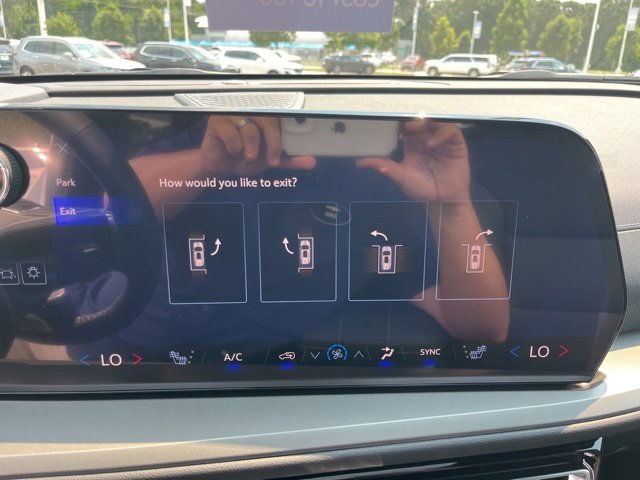 New 2026 Chevrolet Traverse LT w/ Enhanced Driving Package image 33