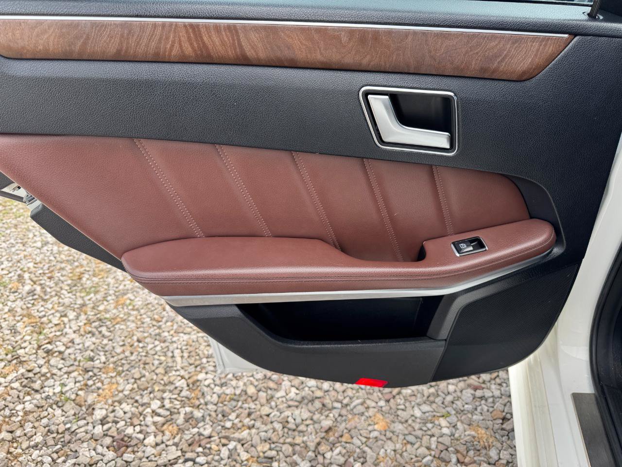 Used 2014 Mercedes-Benz E 350 Sedan image 14