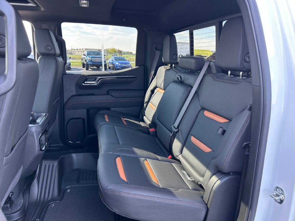New 2026 GMC Sierra 1500 AT4 w/ AT4 Premium Package AWD/4WD image 37