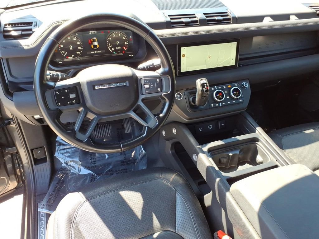 Used 2022 Land Rover Defender 110 X-Dynamic SE image 19