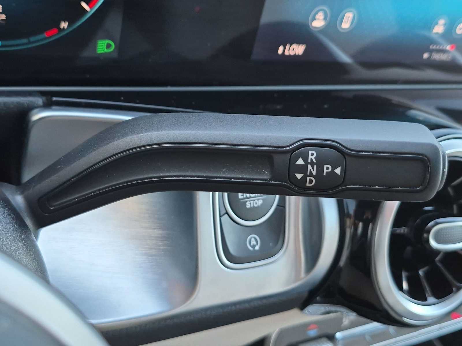 Used 2021 Mercedes-Benz GLB 250 4MATIC image 33