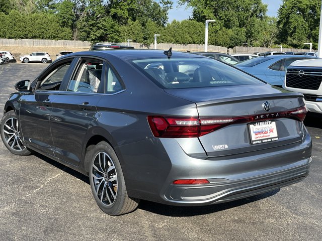 New 2026 Volkswagen Jetta SE FWD image 9