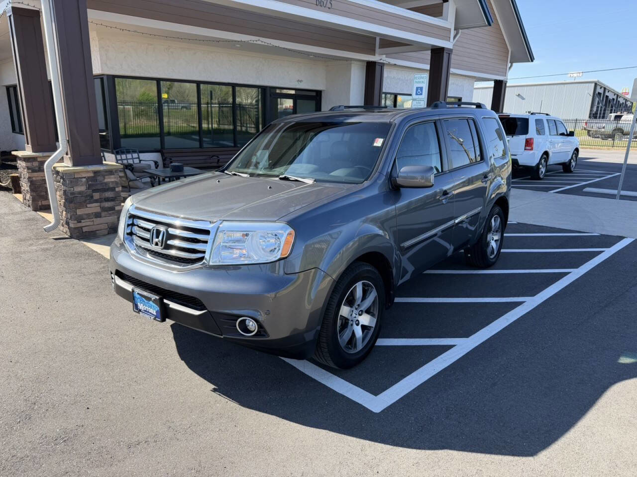 Used 2013 Honda Pilot Touring image 2