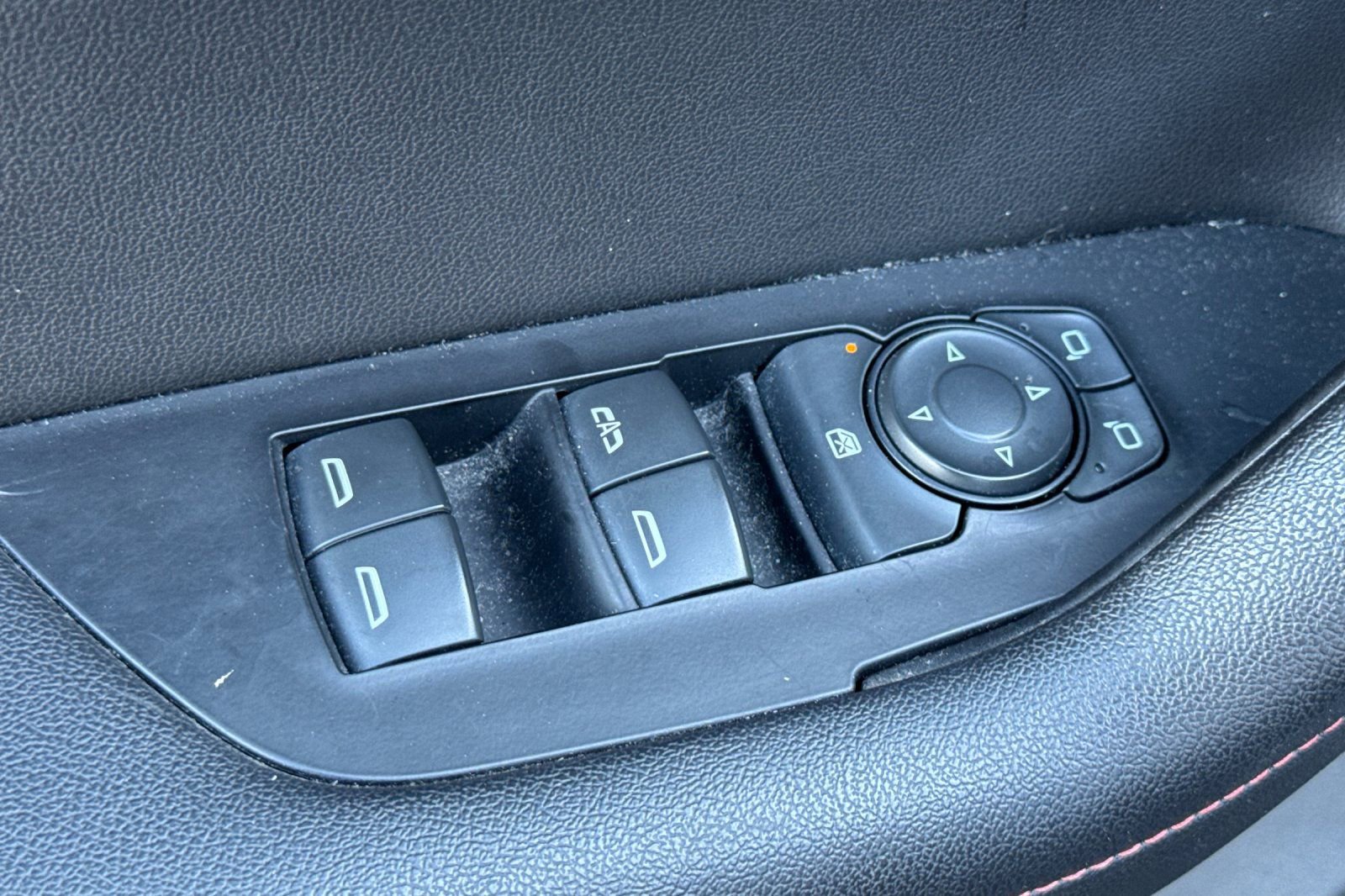 Used 2021 Chevrolet Blazer RS w/ Driver Confidence II Package image 13