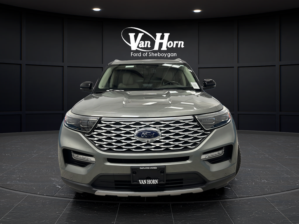 Used 2020 Ford Explorer Platinum w/ Premium Technology Package AWD/4WD image 2