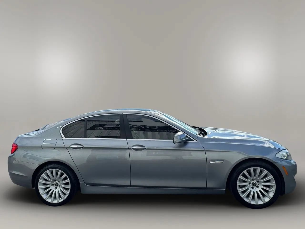 Used 2013 BMW 528i xDrive Sedan AWD/4WD image 6