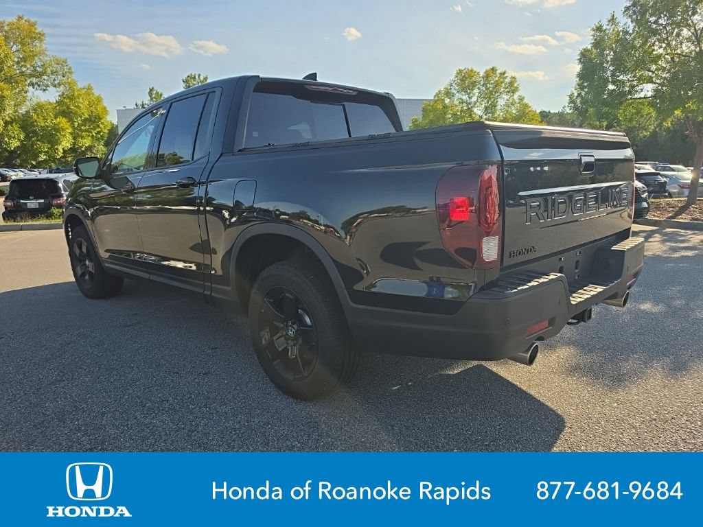 Used 2025 Honda Ridgeline Black Edition image 3