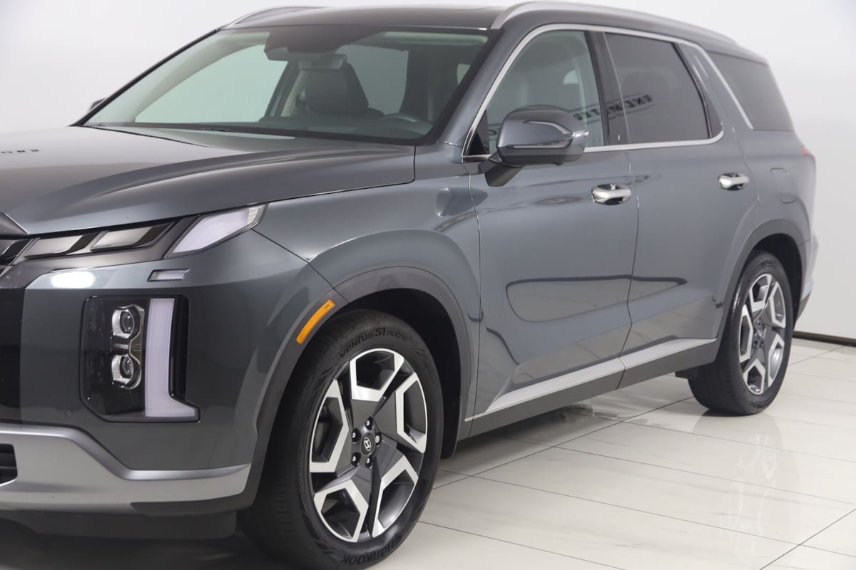 Used 2023 Hyundai Palisade Limited w/ Cargo Package AWD/4WD image 53