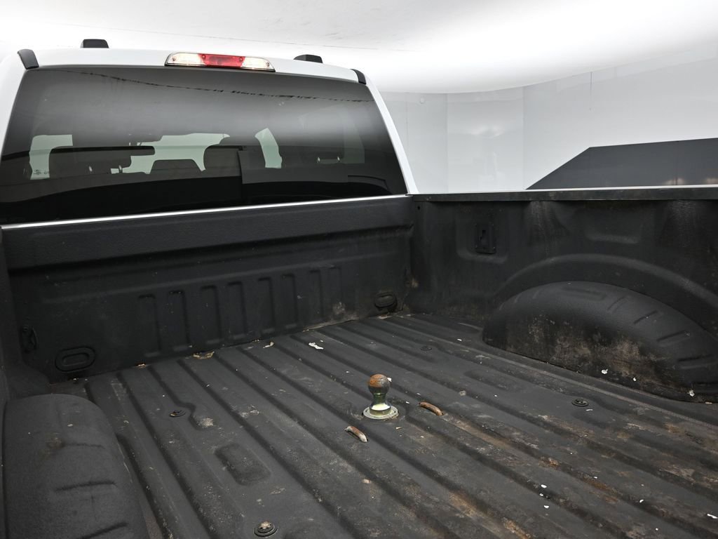 Used 2023 Ford F250 XLT w/ F-250 >10K GVWR Package image 21
