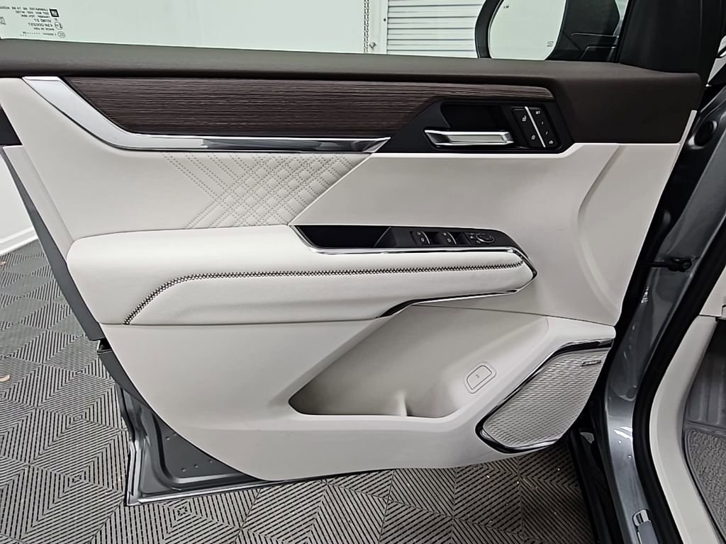 New 2026 GMC Acadia Denali w/ Super Cruise Package image 30