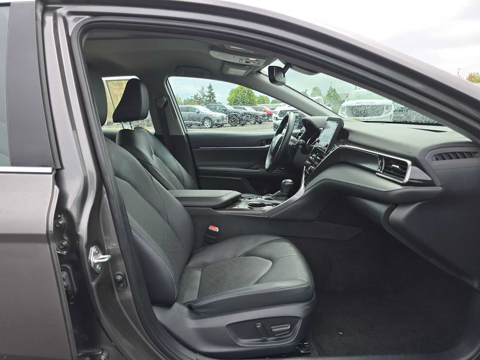 Used 2024 Toyota Camry XSE FWD image 13