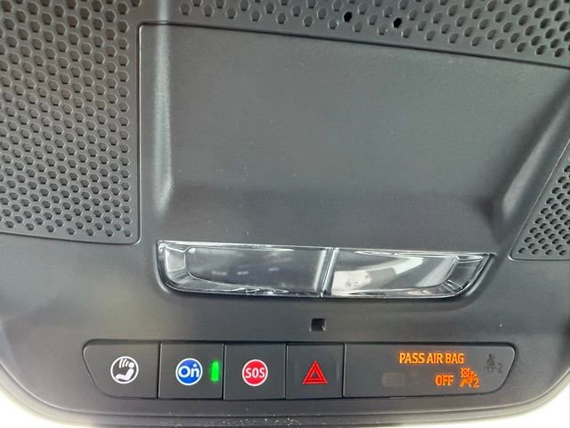 New 2026 Chevrolet Equinox LT w/ Convenience Package II image 25