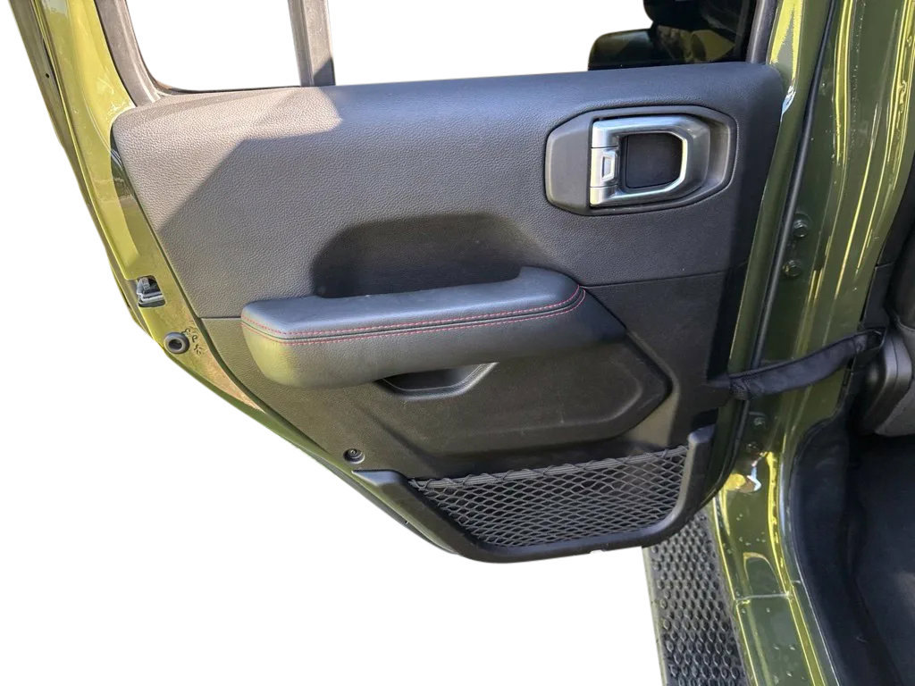 Used 2022 Jeep Wrangler Unlimited Rubicon w/ LED Lighting Group AWD/4WD image 28