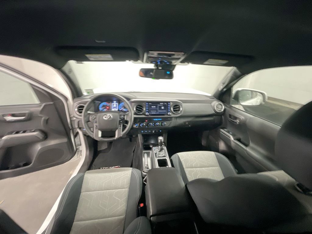 Used 2023 Toyota Tacoma TRD Off-Road image 19