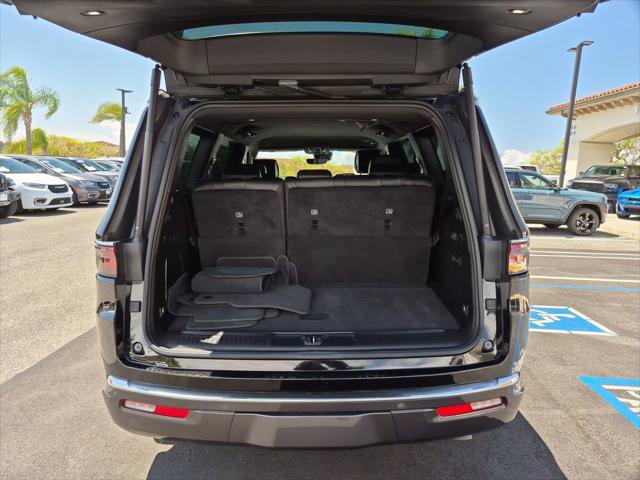 Certified 2022 Jeep Wagoneer Series III w/ Flexible Seating Group RWD image 26