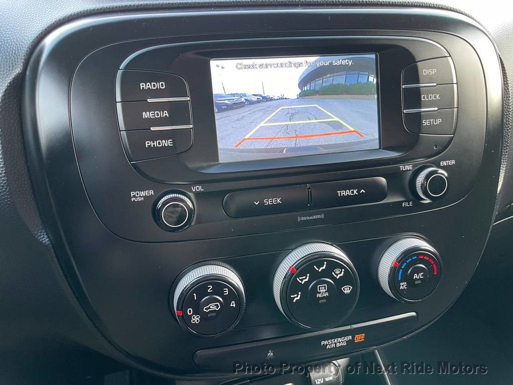Used 2019 Kia Soul image 19