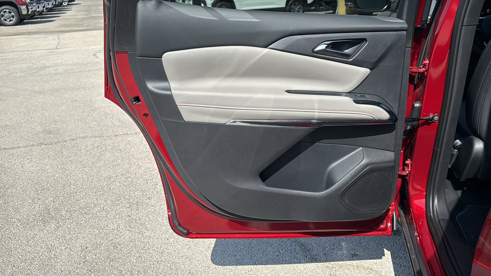 New 2026 Chevrolet Traverse LT FWD image 13