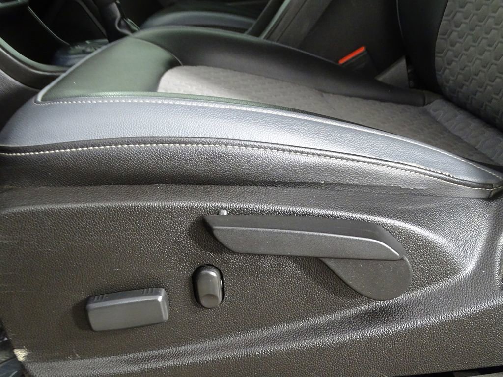 Used 2016 Chevrolet Colorado Z71 image 19