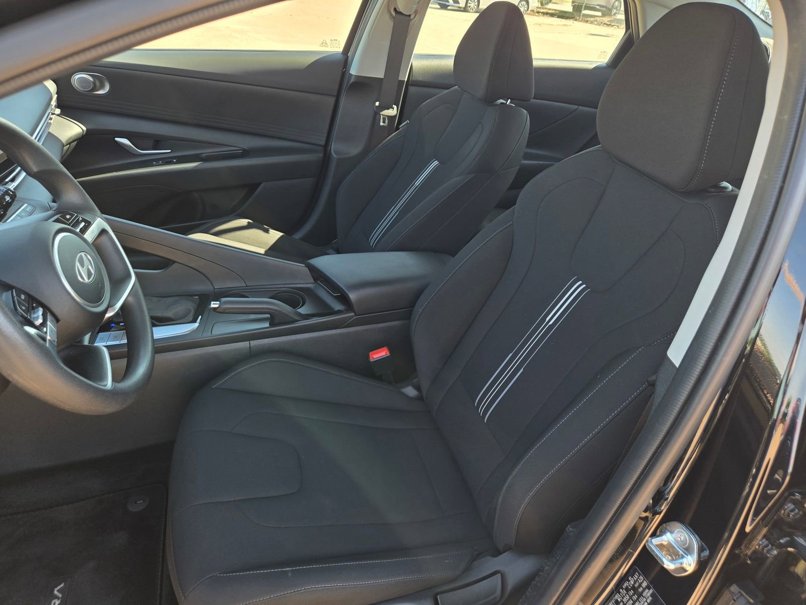 Used 2024 Hyundai Elantra SEL FWD image 22