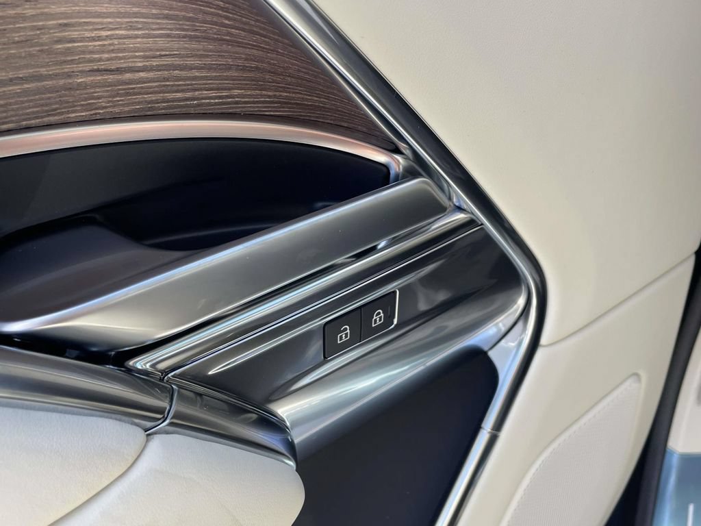 New 2026 Land Rover Range Rover SE AWD/4WD image 35