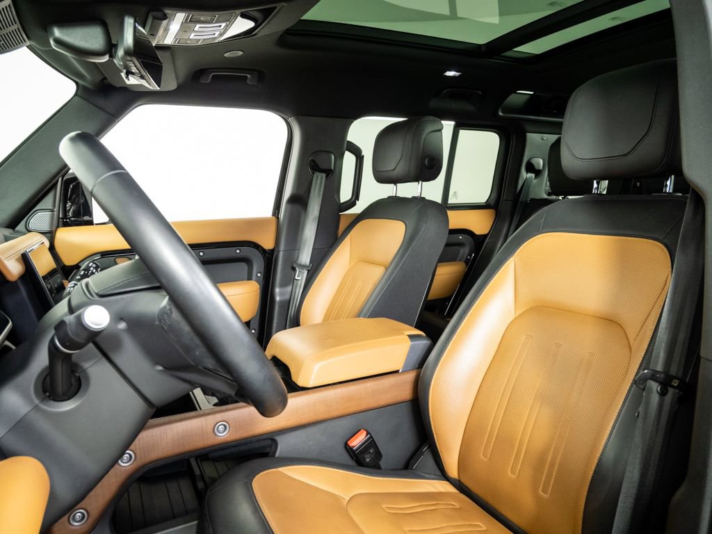 Used 2023 Land Rover Defender 110 X image 5