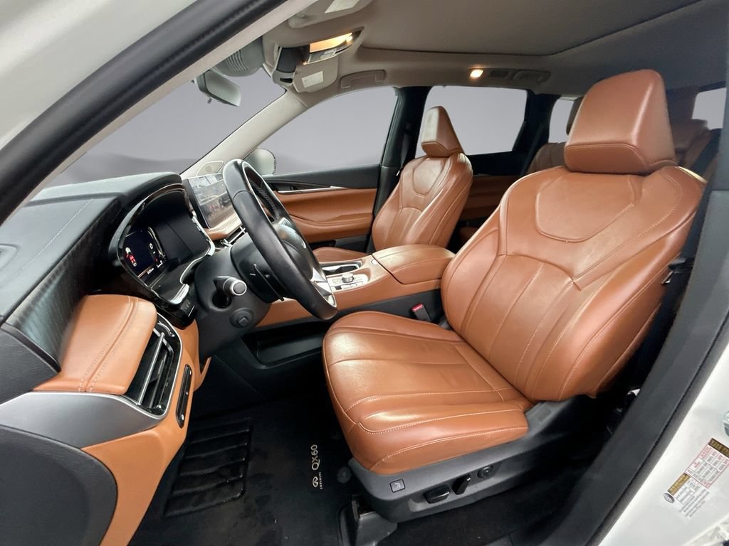 Used 2023 INFINITI QX60 Sensory w/ Vision Package AWD/4WD image 16