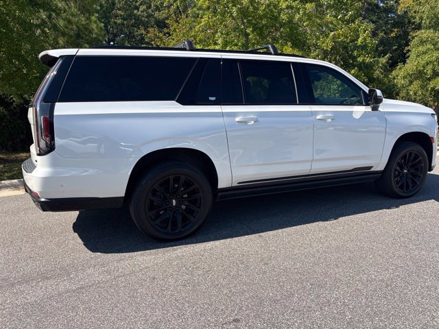 Used 2022 Cadillac Escalade ESV Sport w/ Touring Package AWD/4WD image 13
