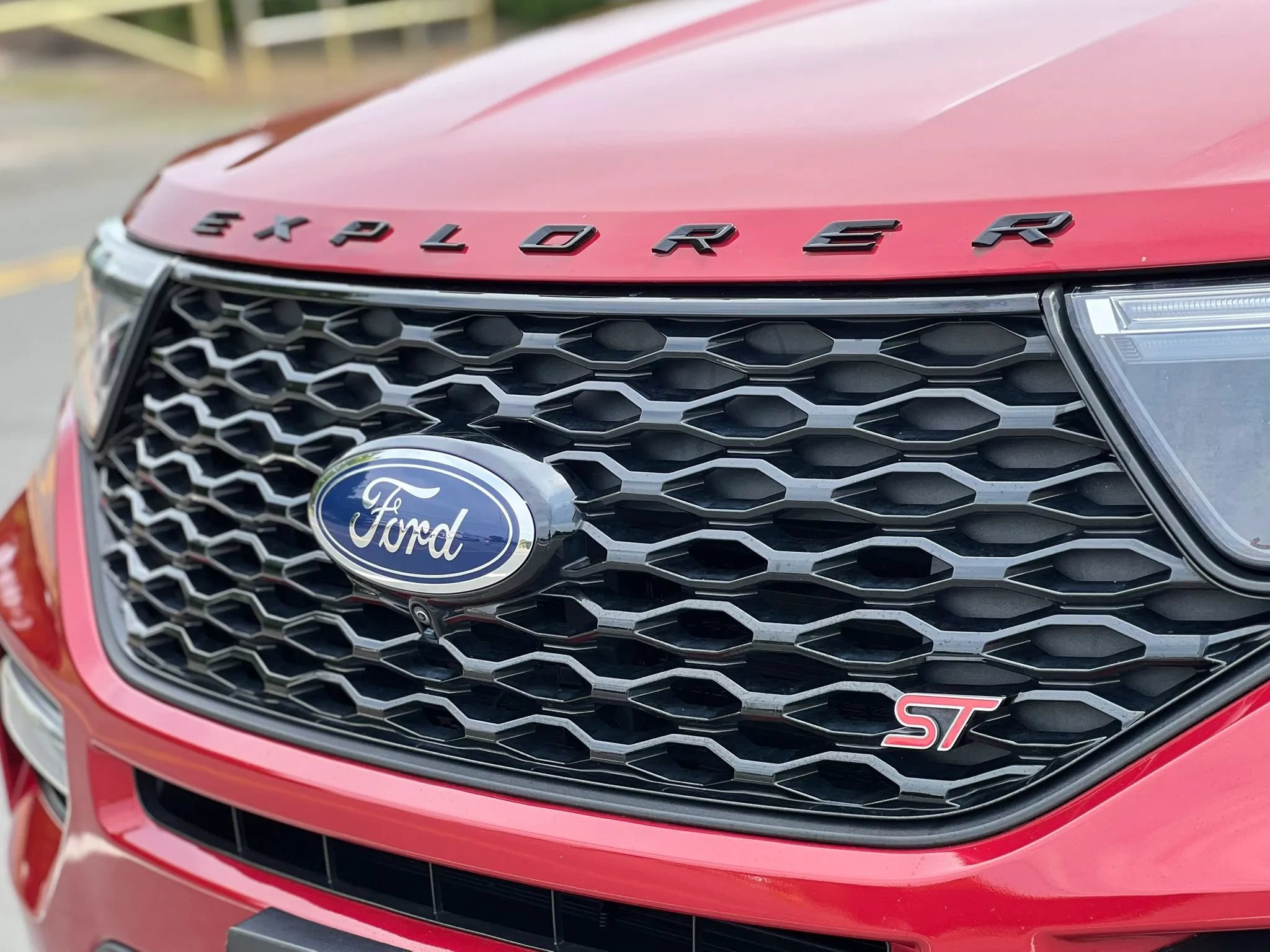 Used 2020 Ford Explorer ST w/ Premium Technology Package AWD/4WD image 9