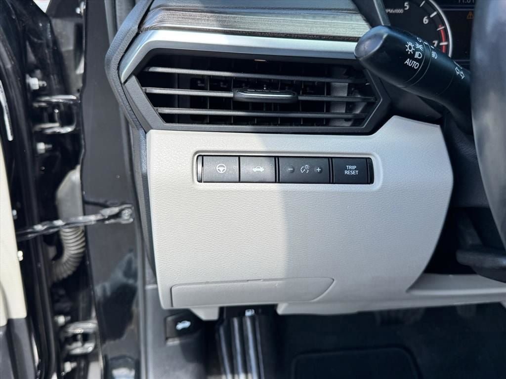Used 2019 Nissan Altima 2.5 Platinum AWD/4WD image 22