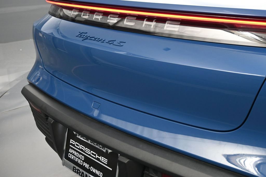 Certified 2022 Porsche Taycan 4S AWD/4WD image 28