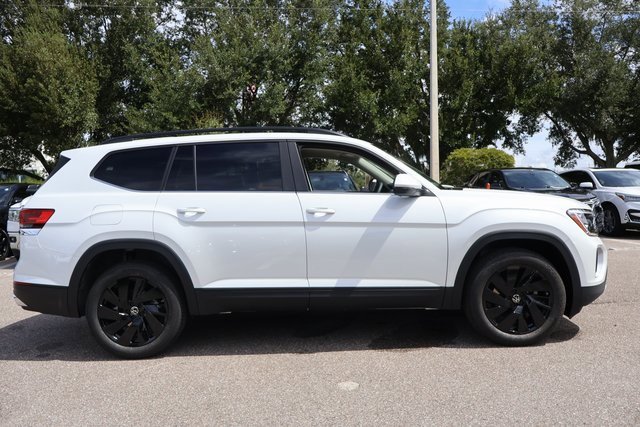 New 2026 Volkswagen Atlas SE image 8