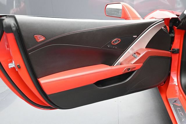 Used 2015 Chevrolet Corvette Stingray Convertible w/ 2LT Preferred Equipment Group RWD image 17