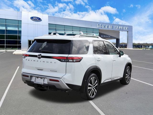 Used 2025 Nissan Pathfinder Platinum w/ Cargo Package image 3