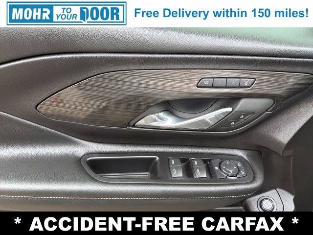 Used 2024 GMC Terrain SLT image 11