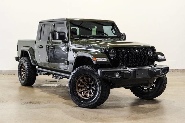 Used 2023 Jeep Gladiator Sport AWD/4WD image 4