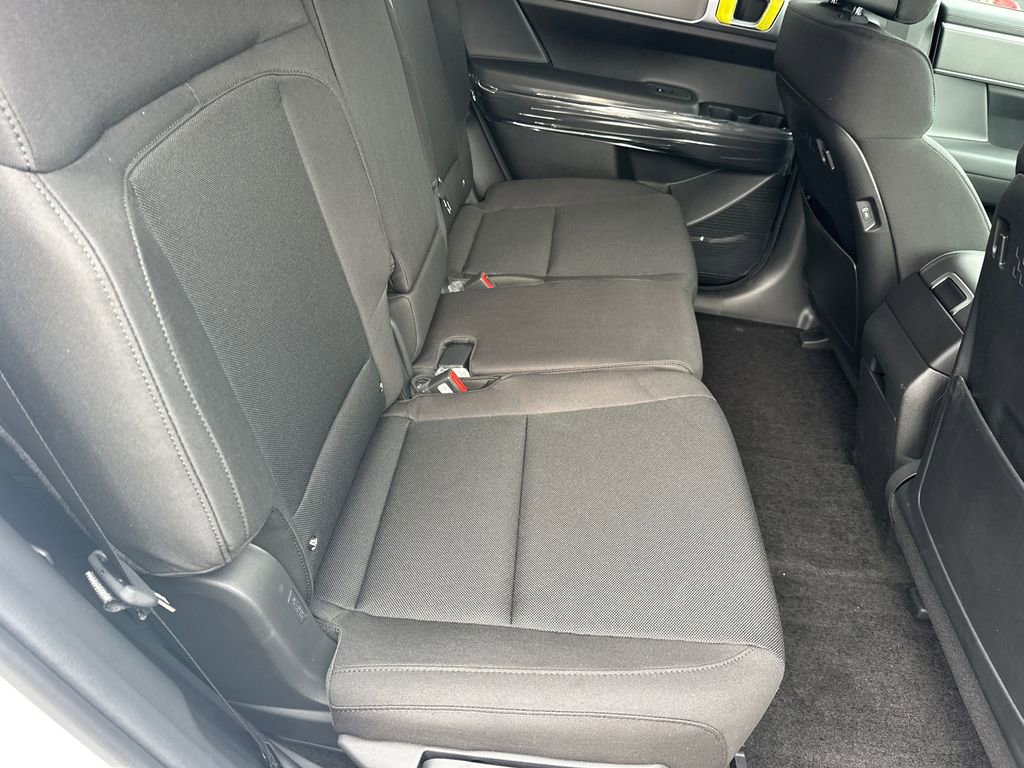 New 2026 Hyundai Santa Fe SE image 15