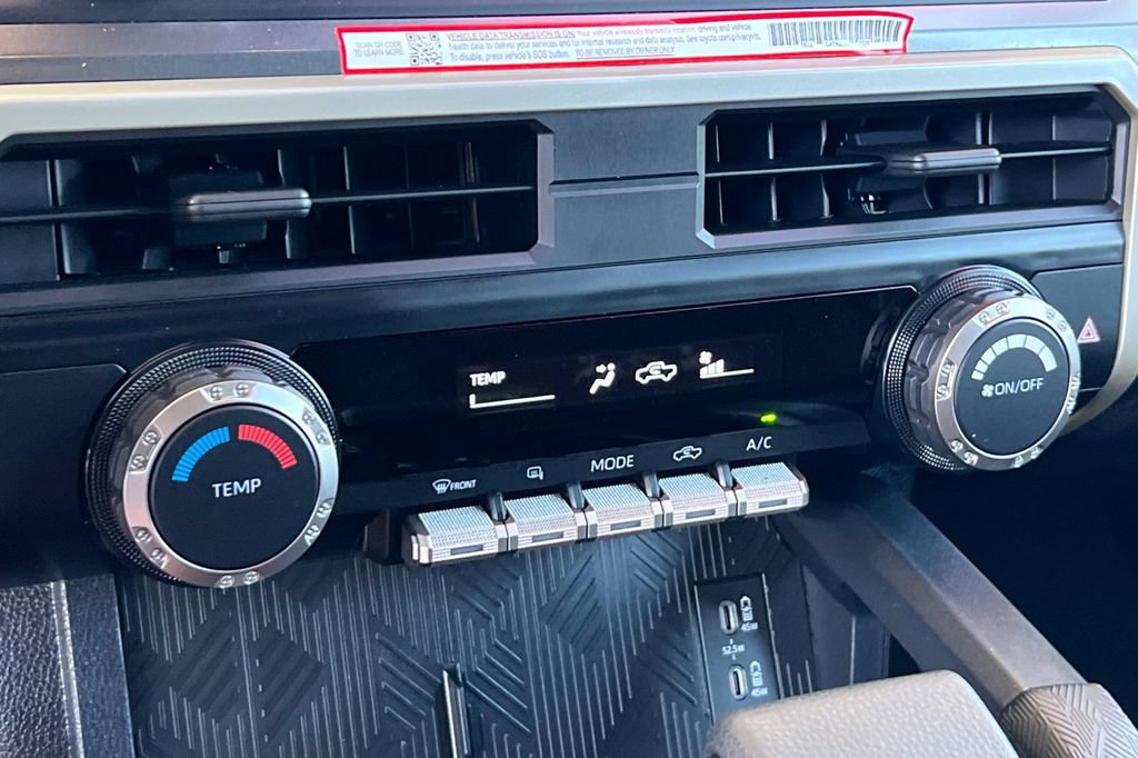 Certified 2025 Toyota Tacoma SR5 AWD/4WD image 23