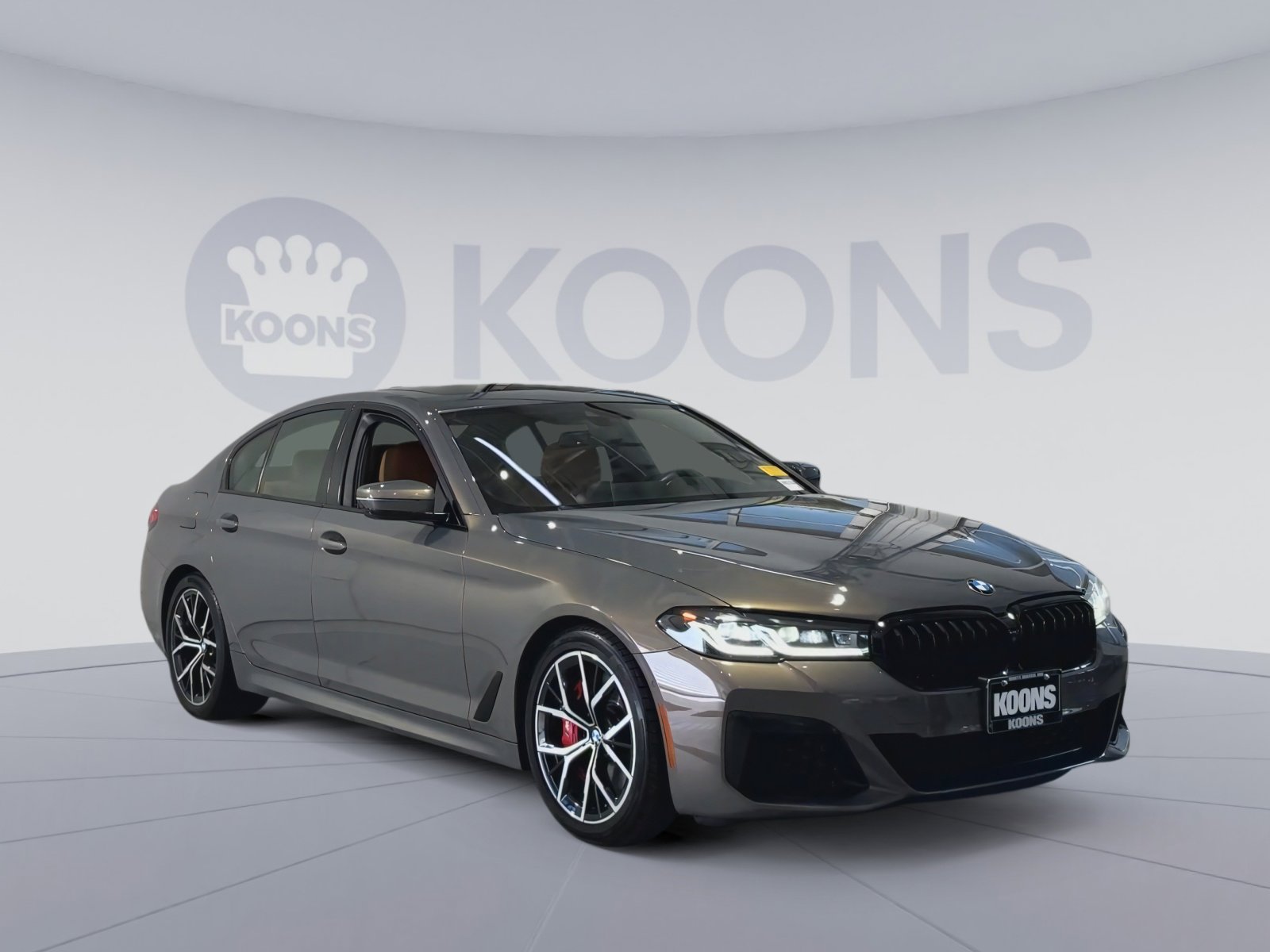 Used 2022 BMW M550i xDrive w/ Dynamic Handling Package AWD/4WD image 5