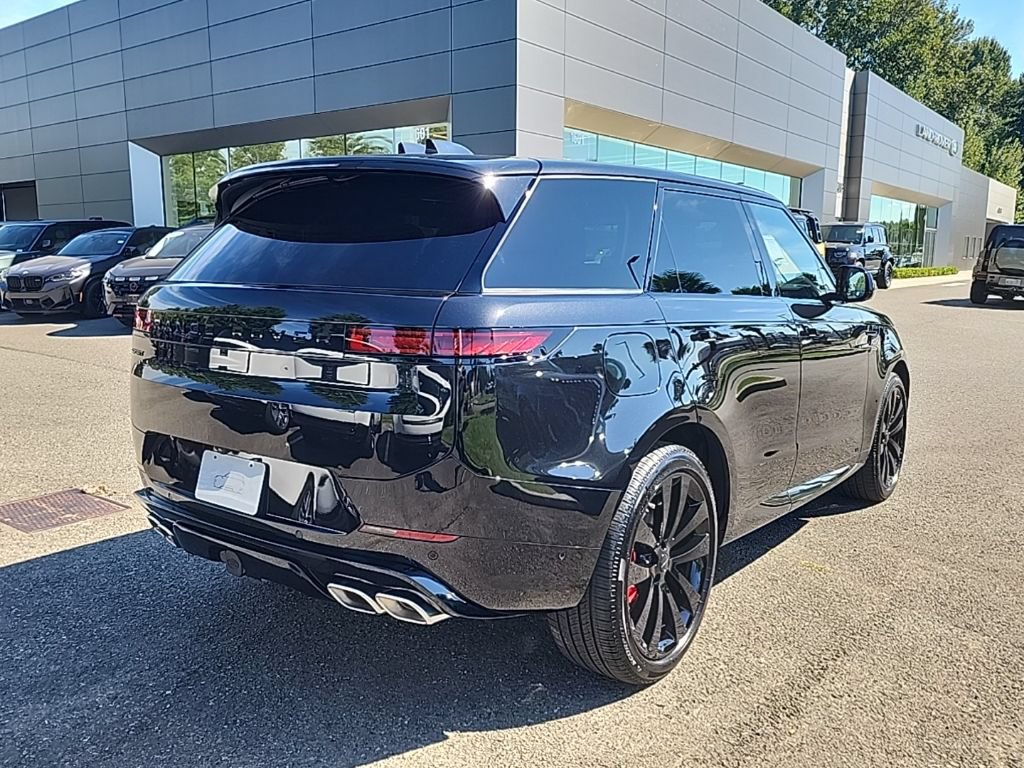 New 2026 Land Rover Range Rover Sport Dynamic SE AWD/4WD image 5