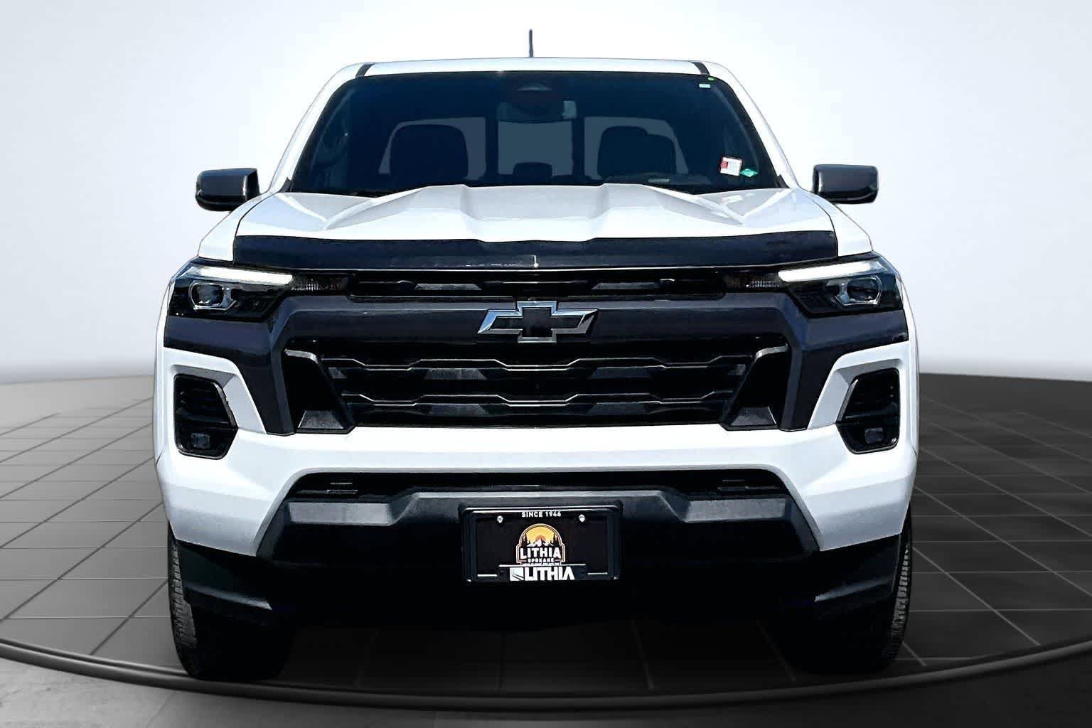 Used 2023 Chevrolet Colorado LT w/ LT Convenience Package III AWD/4WD image 6
