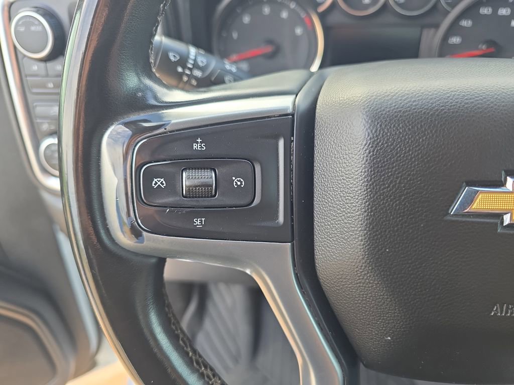 Used 2023 Chevrolet Silverado 2500 LT AWD/4WD image 16