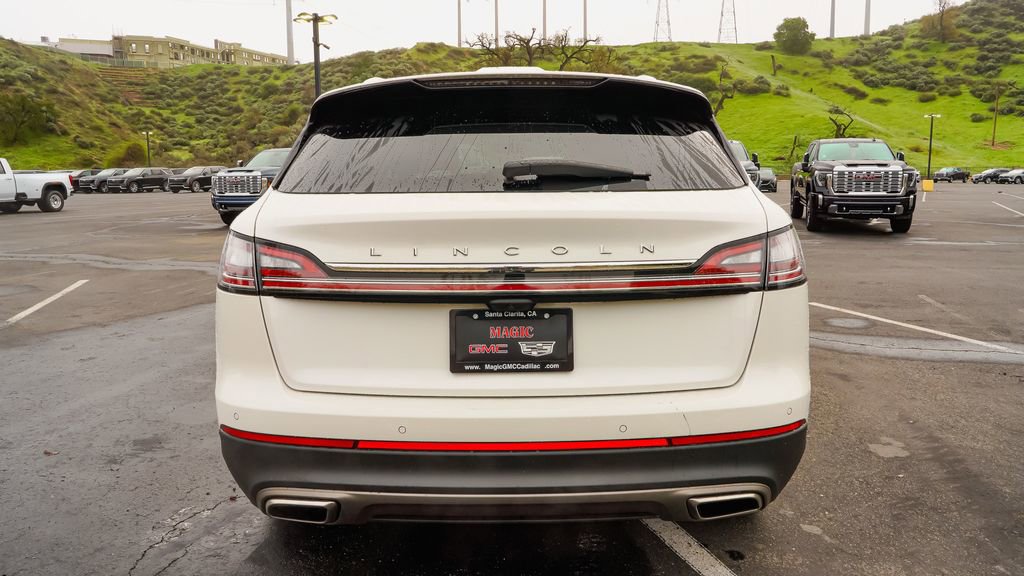 Used 2023 Lincoln Nautilus Reserve w/ Equipment Group 201A image 11