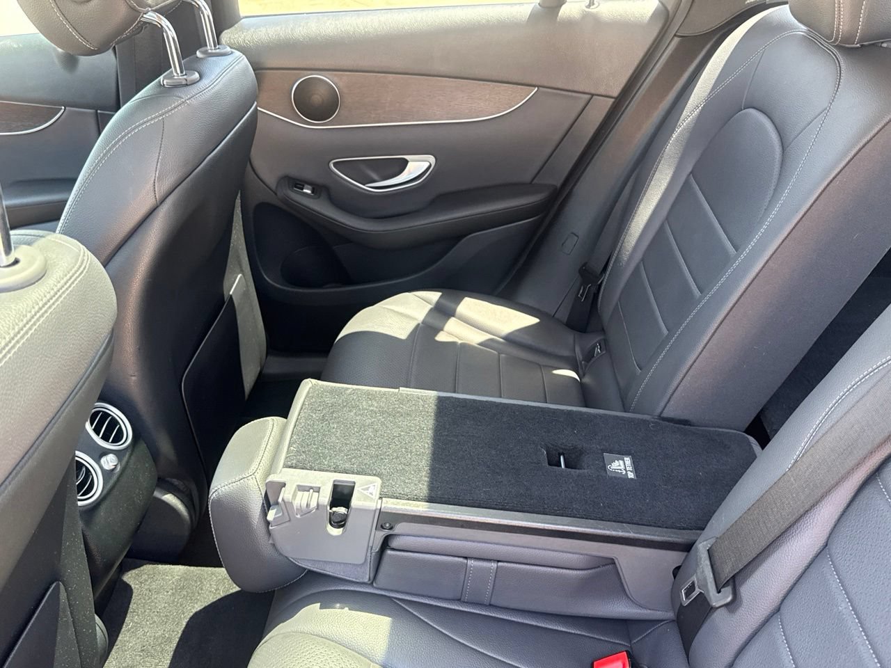 Used 2021 Mercedes-Benz GLC 300 image 39