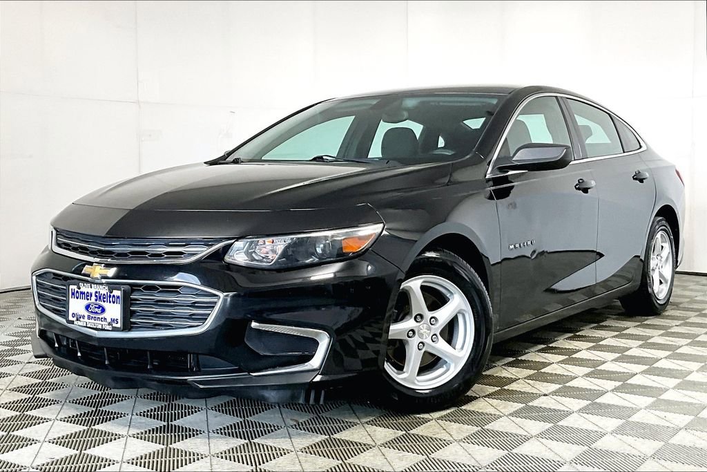 Used 2017 Chevrolet Malibu LS image 2