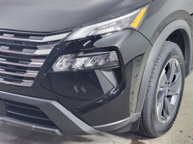 Used 2026 Nissan Rogue SV FWD image 9