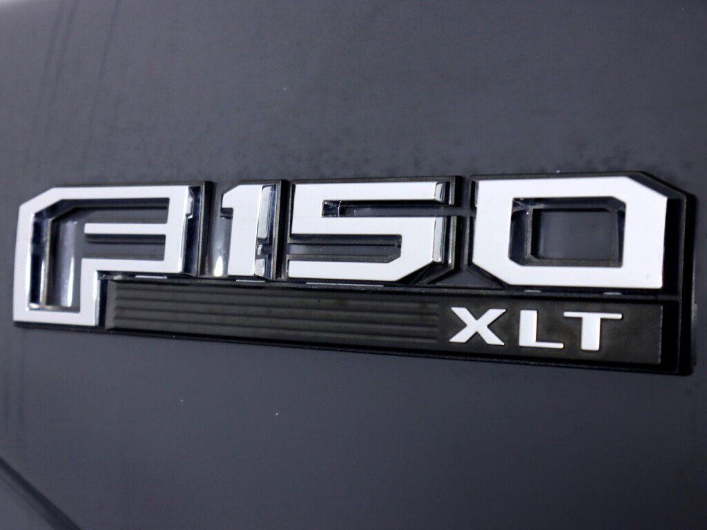 Used 2016 Ford F150 XLT w/ Equipment Group 302A Luxury image 40