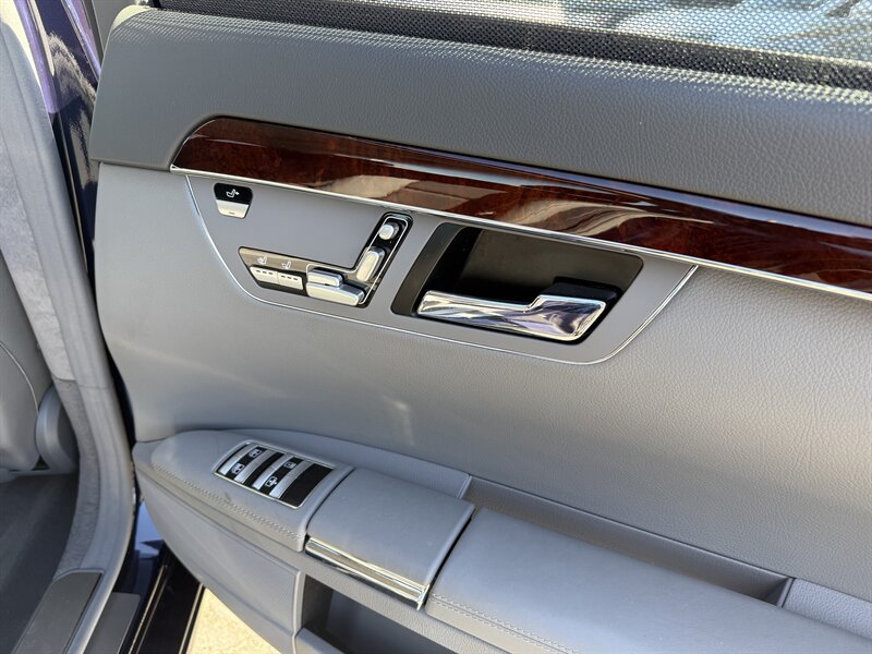 Used 2008 Mercedes-Benz S 63 AMG image 21