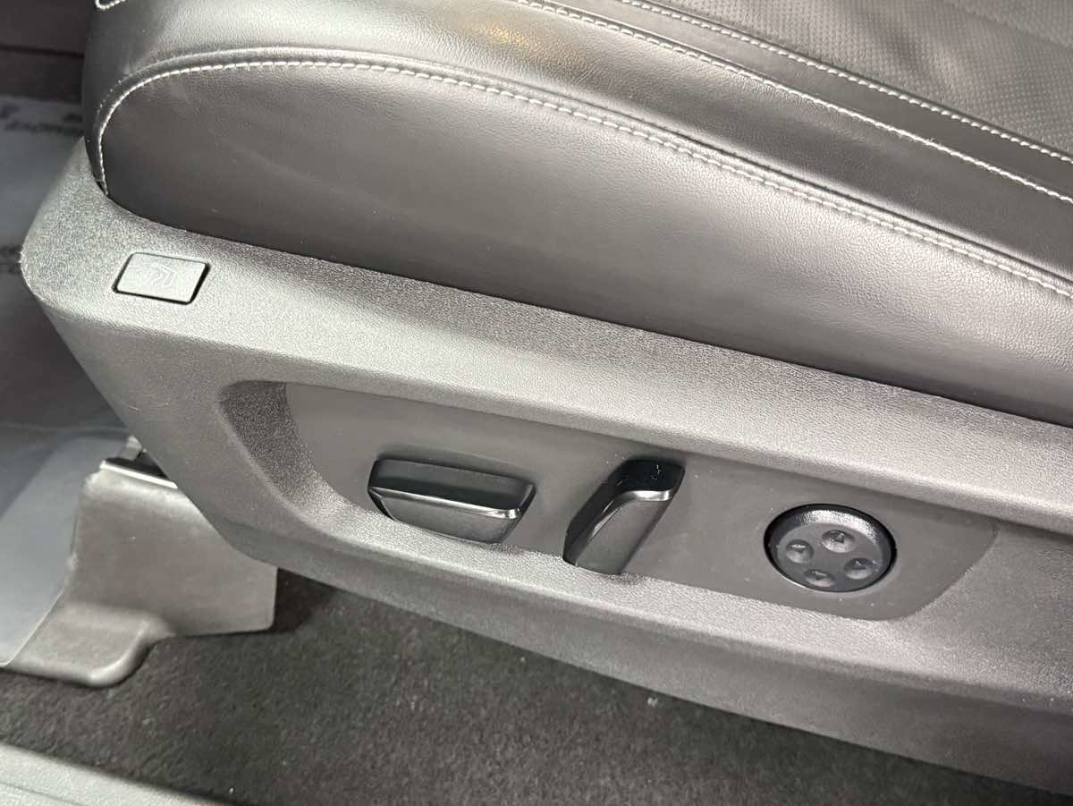 Used 2022 INFINITI QX60 Sensory image 34